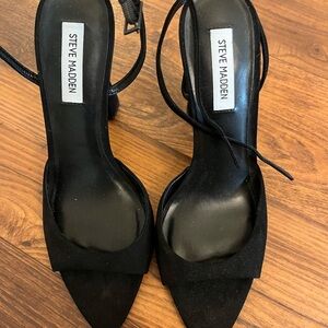 Steve Madden never worn heels